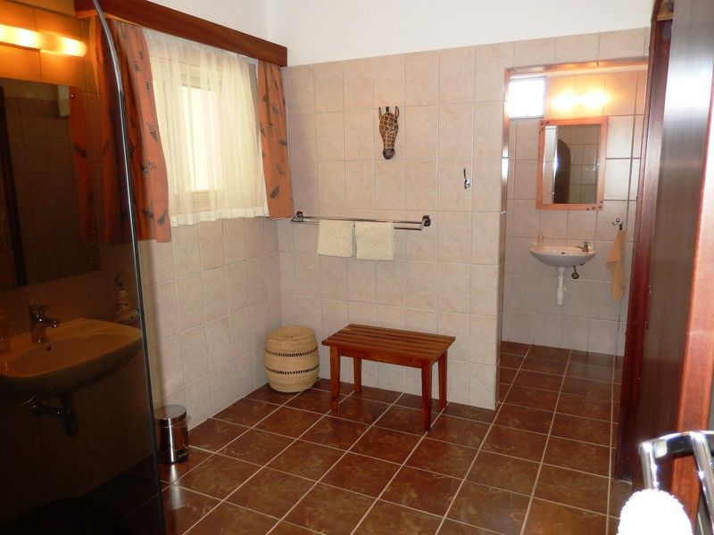 Dornhuegel Guestfarm Hotel Grootfontein Екстериор снимка